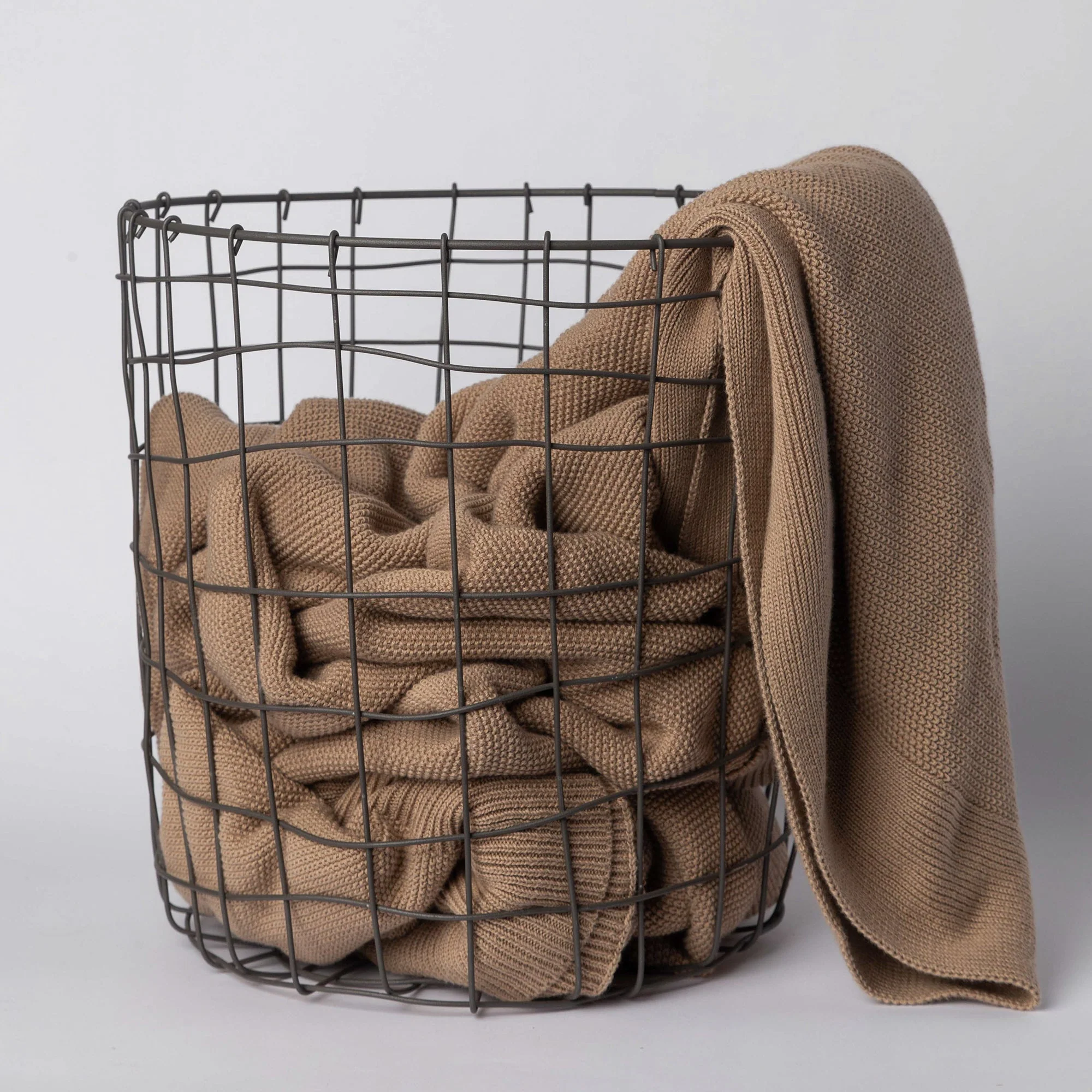 Powerful 308 – Round Iron Basket Detailed
