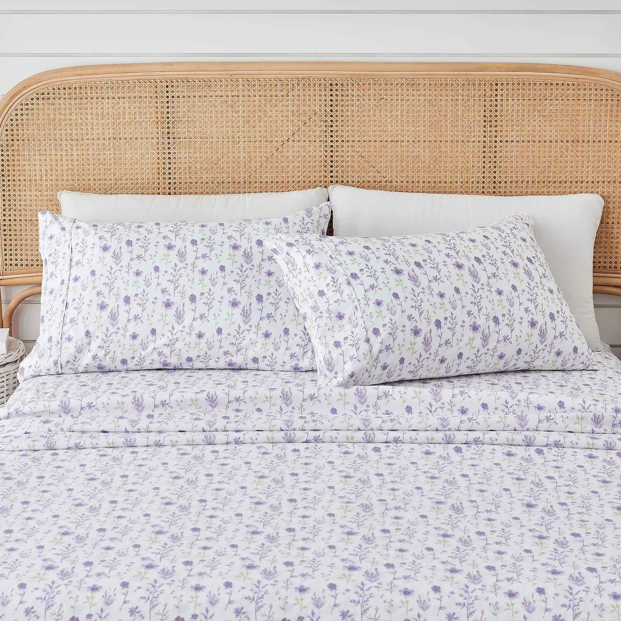 Convenient Watercolor Floral Sheet Set – Delia Collection Outstanding