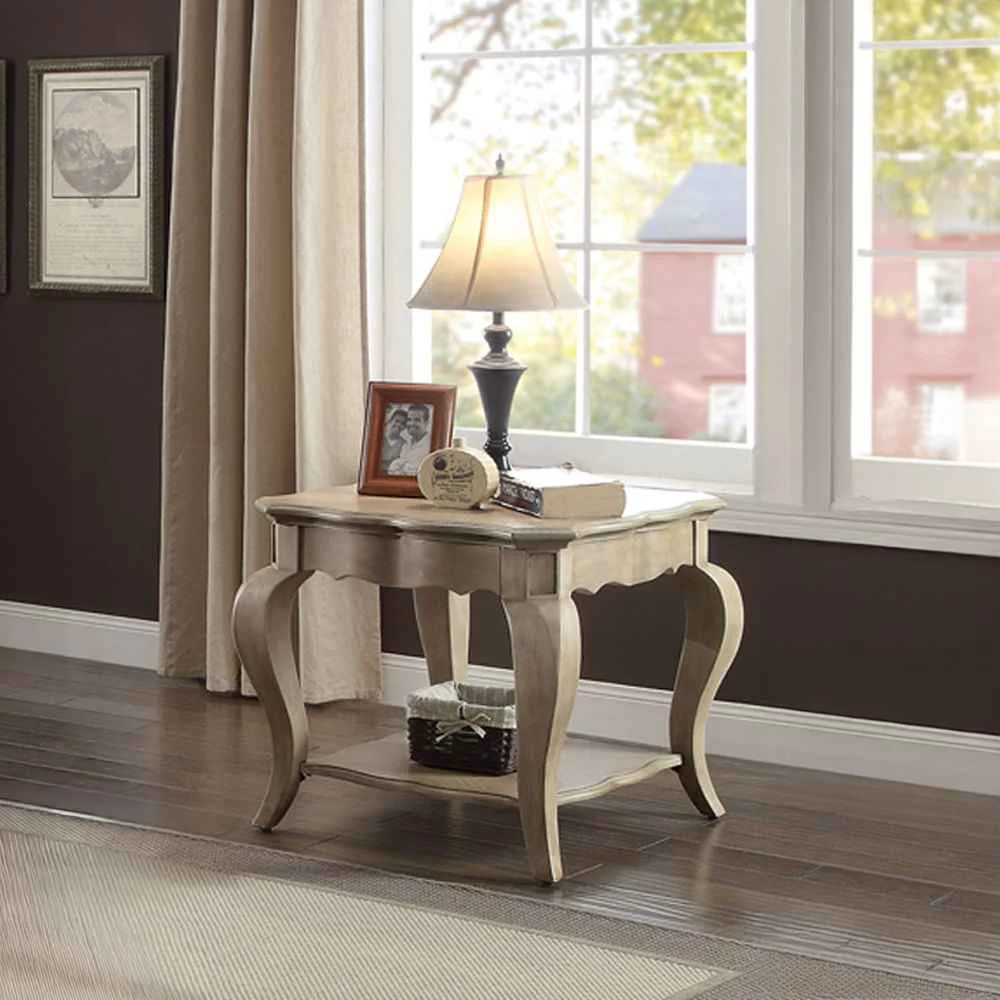 Unique Chelmsford – End Table – Antique Taupe Excellent