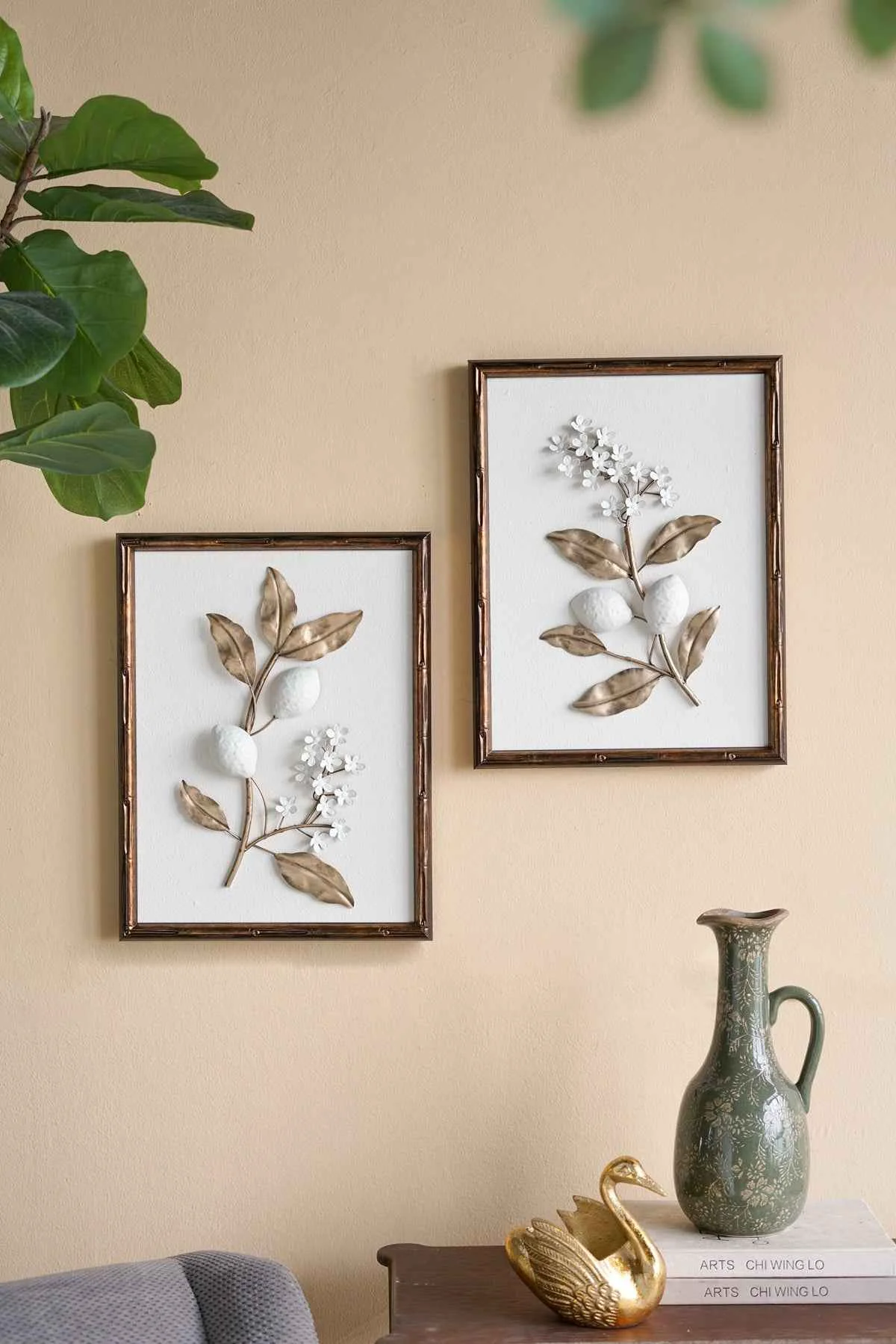 Luxury Set of 2 Distressed Brown Frame Decorative Accessories Reusable