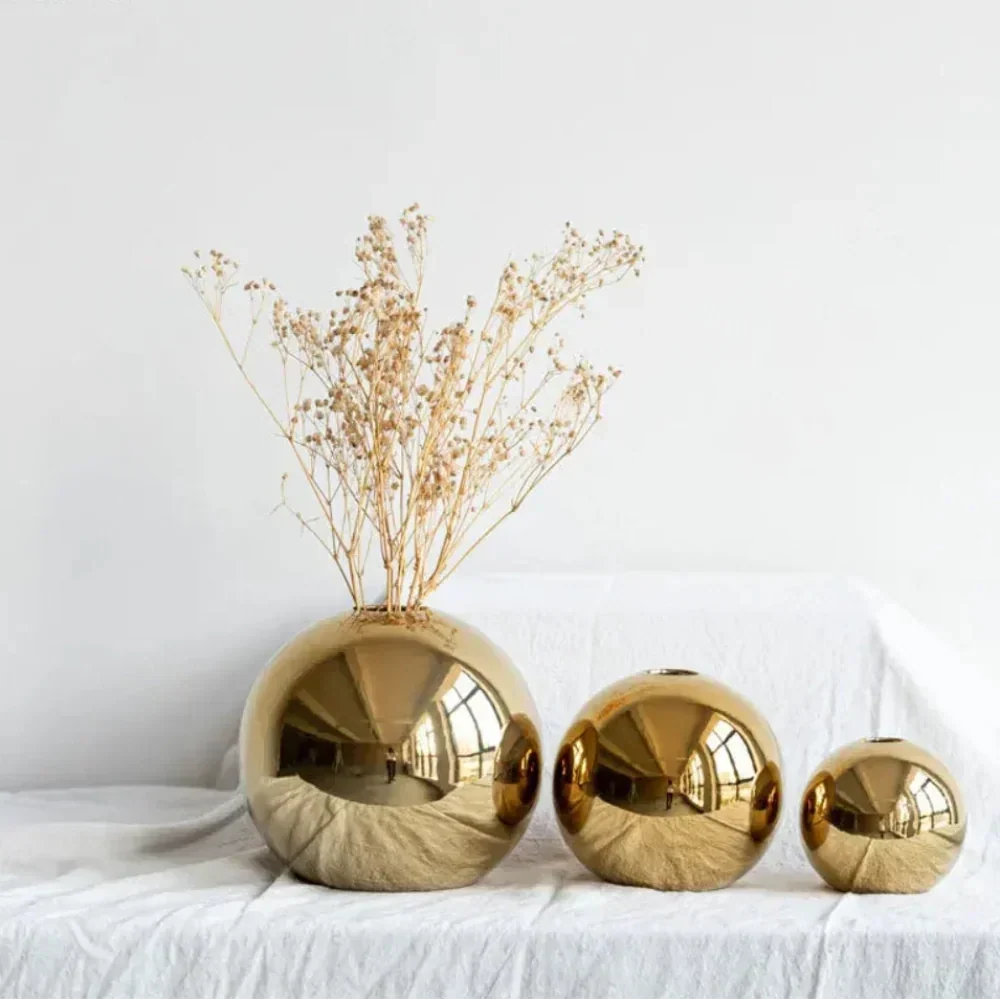 Proven Ceramic Golden Ball Vase with Unique Rounded Design Trendy