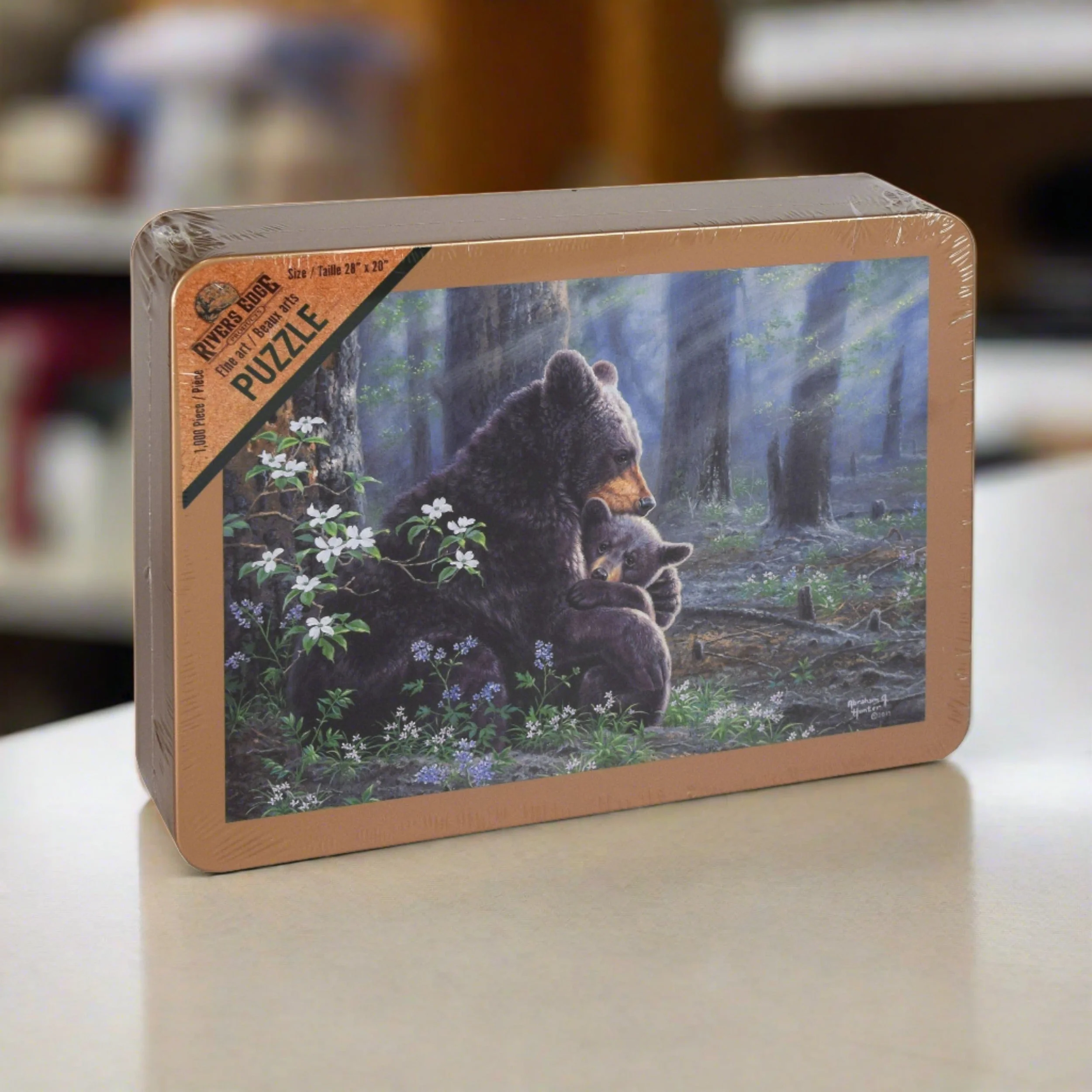 High-Grade Puzzle in Tin 1000-Piece-Bear Scene World-Class