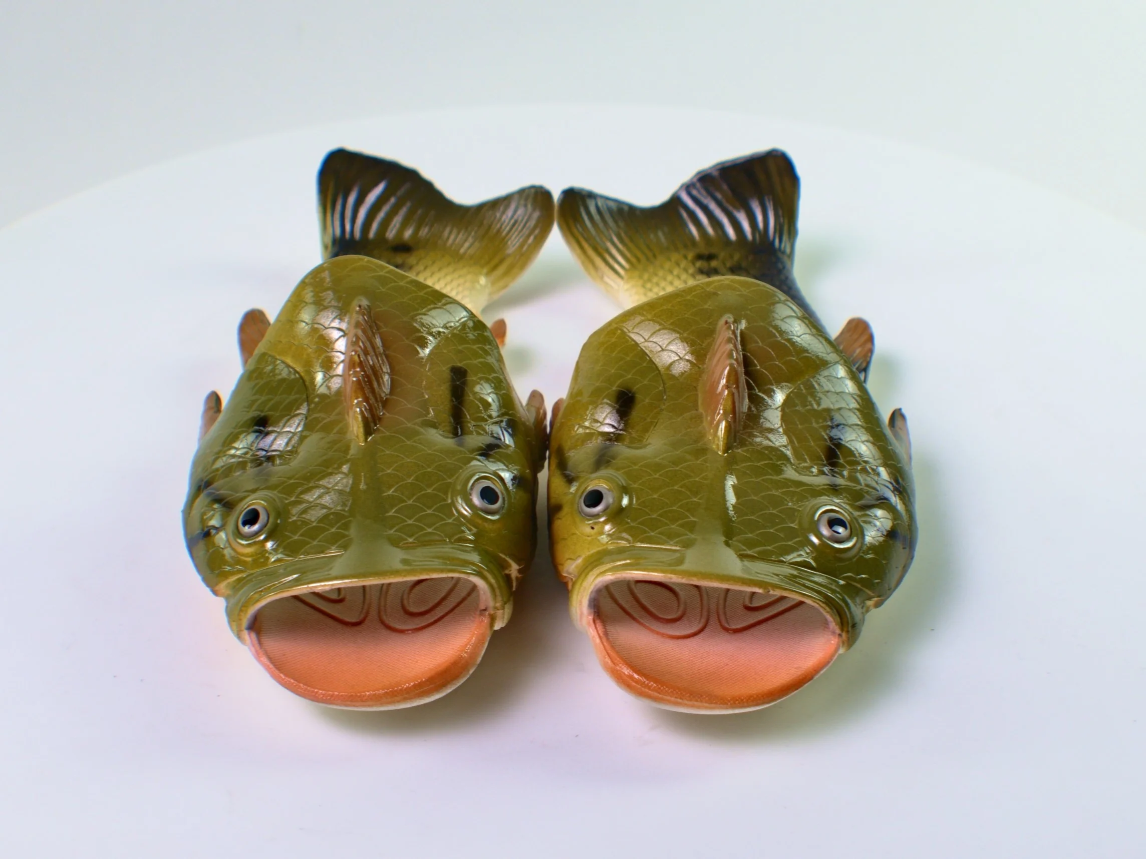 Refined Fish Sandal-Bass Adult Large Practical