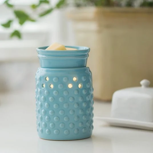 Dependable Southern Hobnail Midsize Illuminated Fragrance Warmer Relaxed