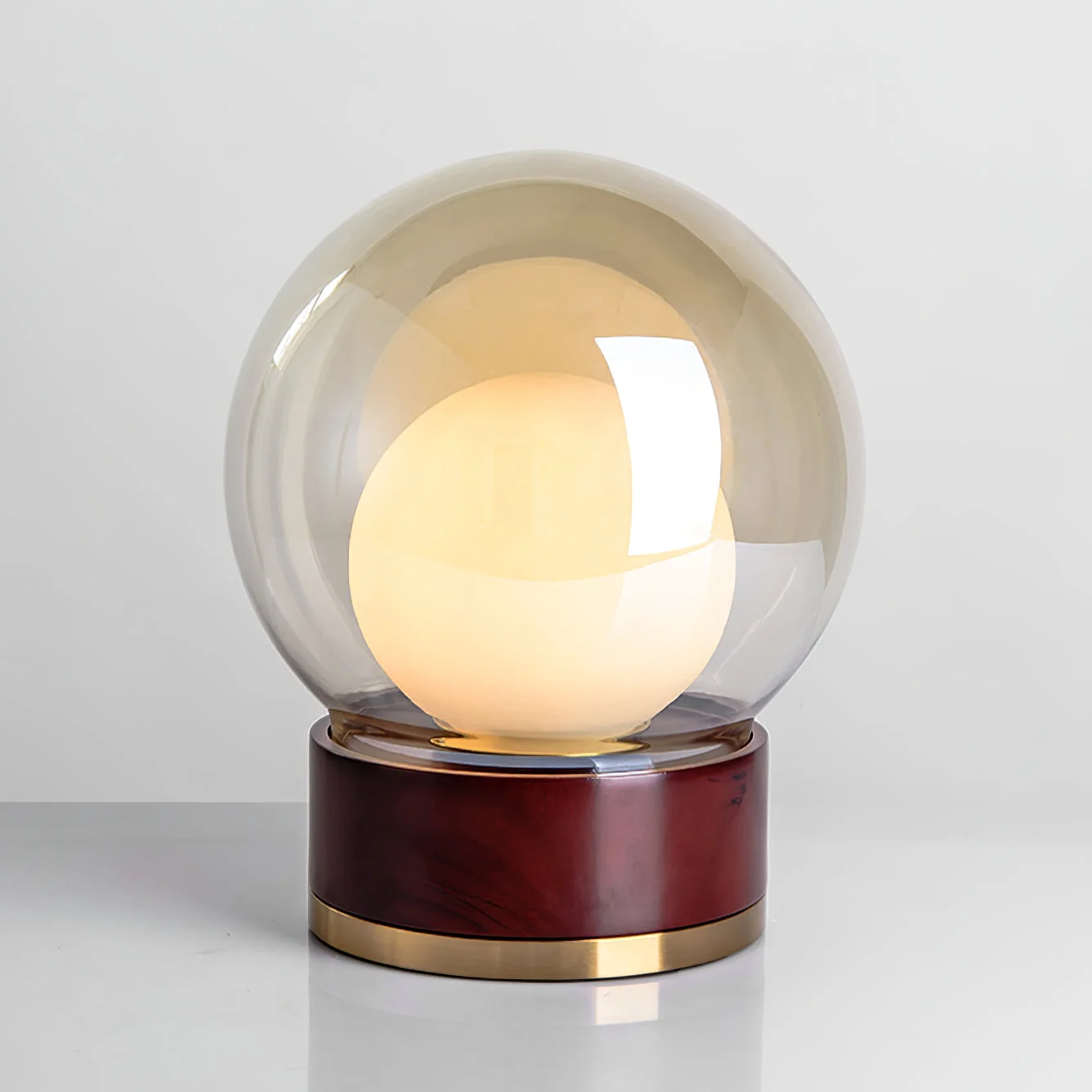 Responsible Modern Rigel Round Glass Table Light Excellent