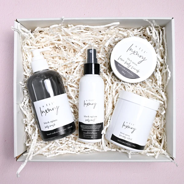 Expertly Made Scented Moments Gift Box Secure