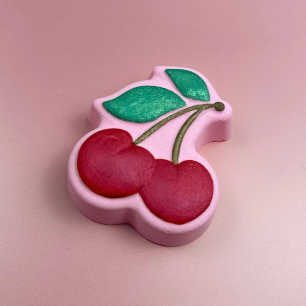 Long-Lasting Cherry Bath Bomb Minimalist