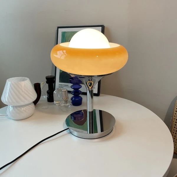 High-End Vintage Egg Tart Lamp Prestigious