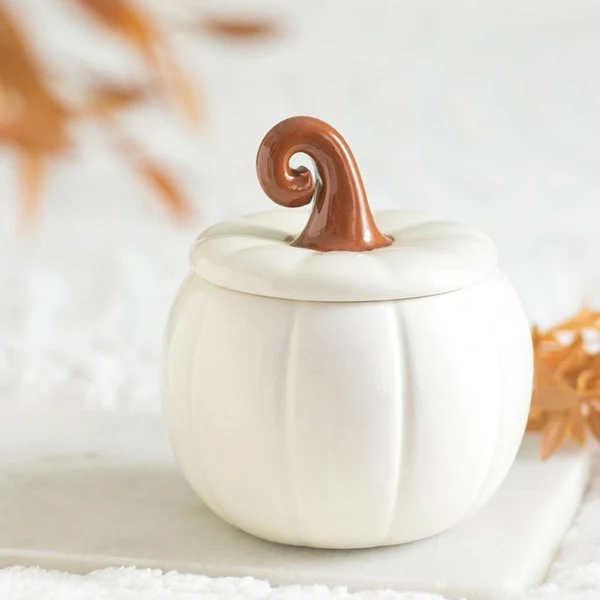 Solid White Curly Pumpkin Tealight Warmer Dependable