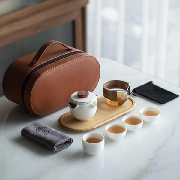 Breathable Portable Travel Tea with Leather Case Fashionable