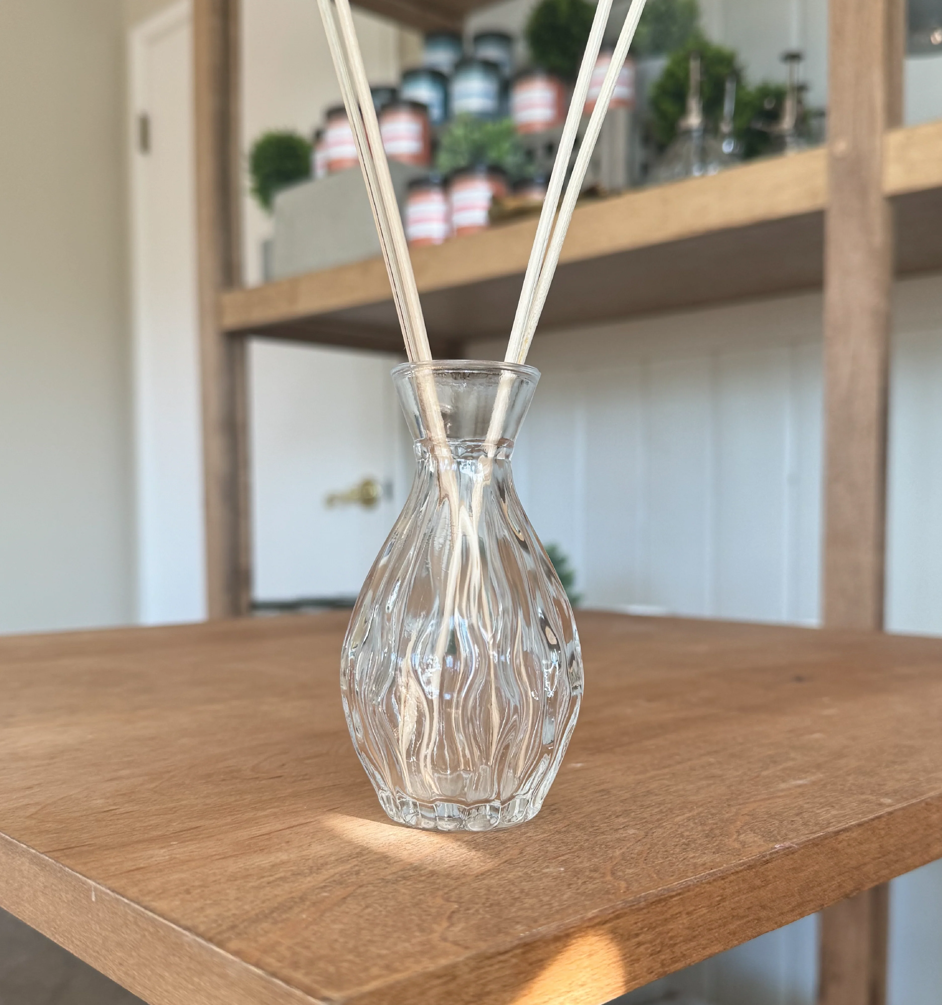Superior Fluted Hour Glass Reed Diffuser Vase Solid