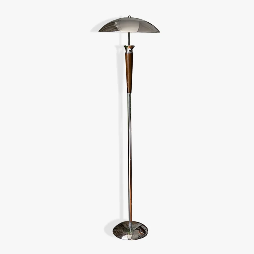 User-Friendly Helmet Floor Lamp Smooth