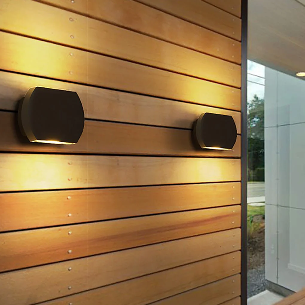 Environmentally Friendly Nordic Minimalist Outdoor LED Waterproof Wall Light for Villa Courtyard Aisle Top-Quality