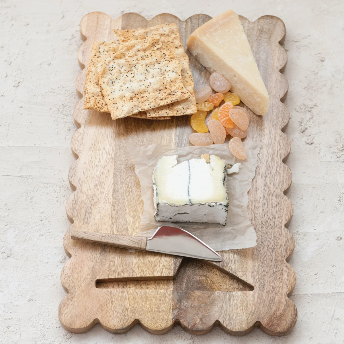 Premium Material Mango Wood Scalloped Cheese Serving Board w Stainless Steel Cheese Knife Pure