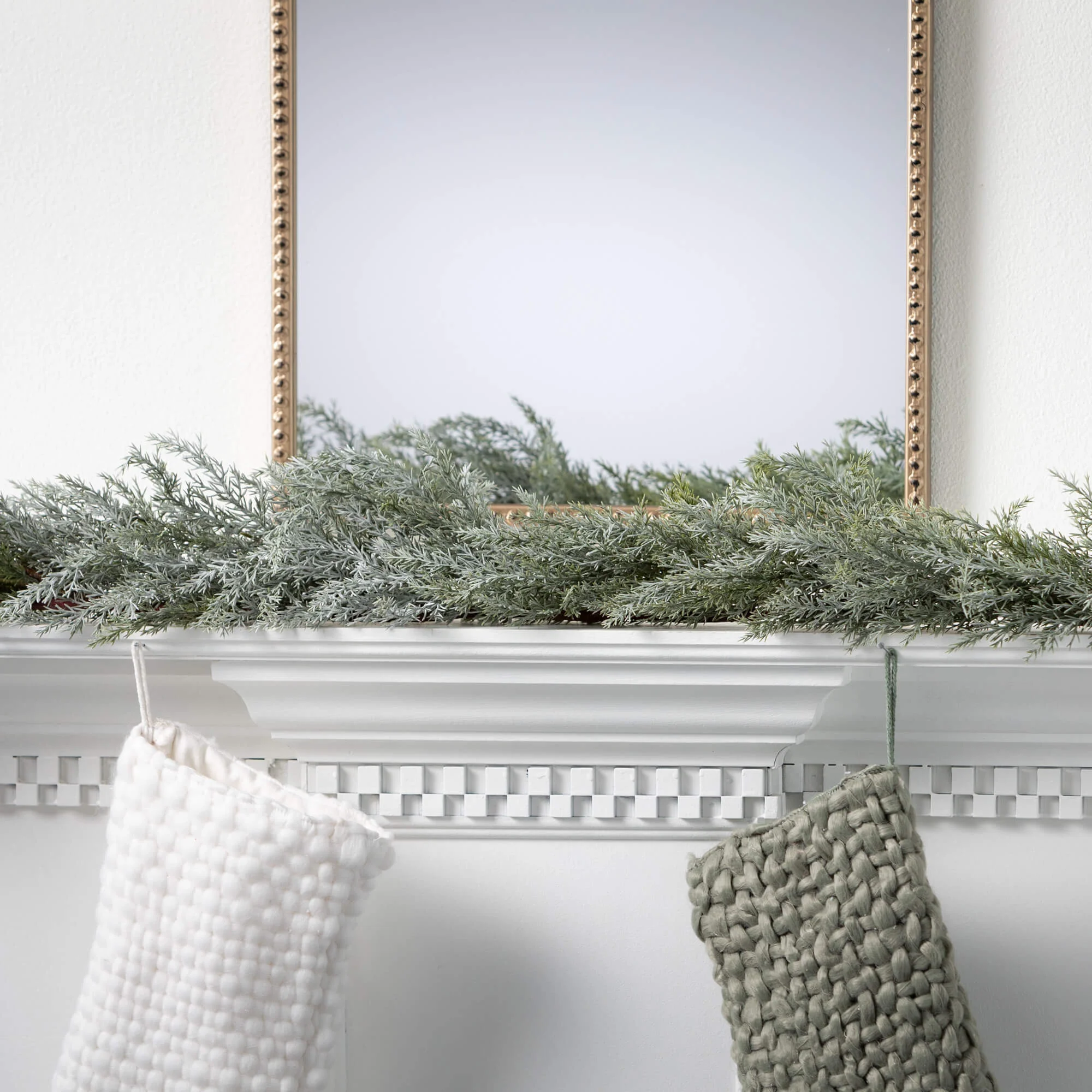 Selected Frosted Blue Cedar Garland 4′ Fine