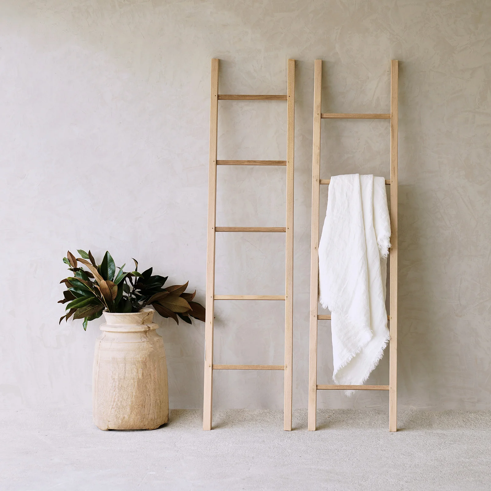 Expertly Made Java Ladder Old Teak – Natural Stylish