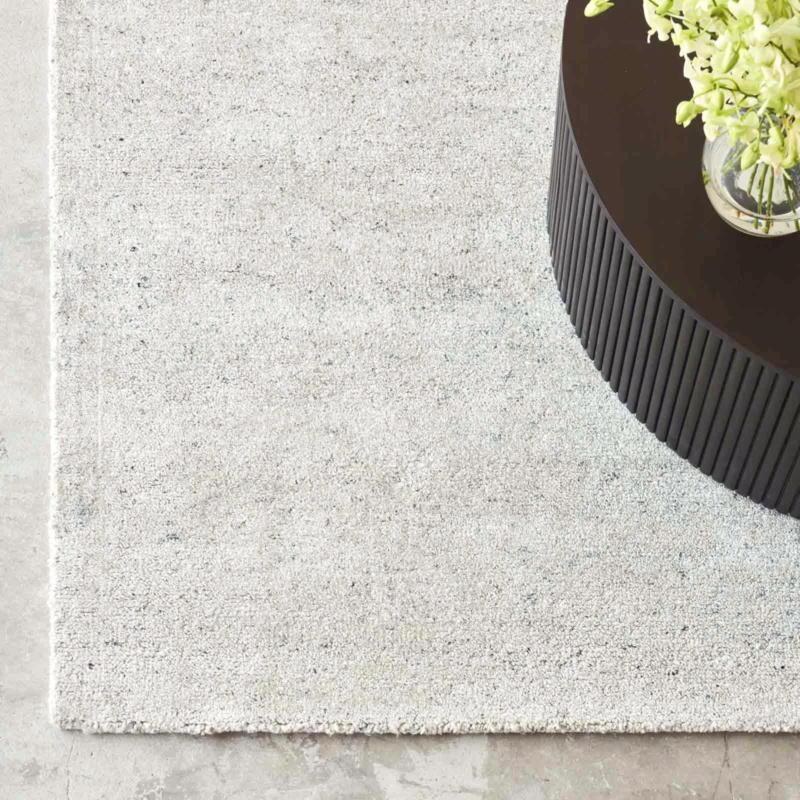 Breathable Seri Viscose Wool Rug Light Grey White 200 x 300cm Premium Material