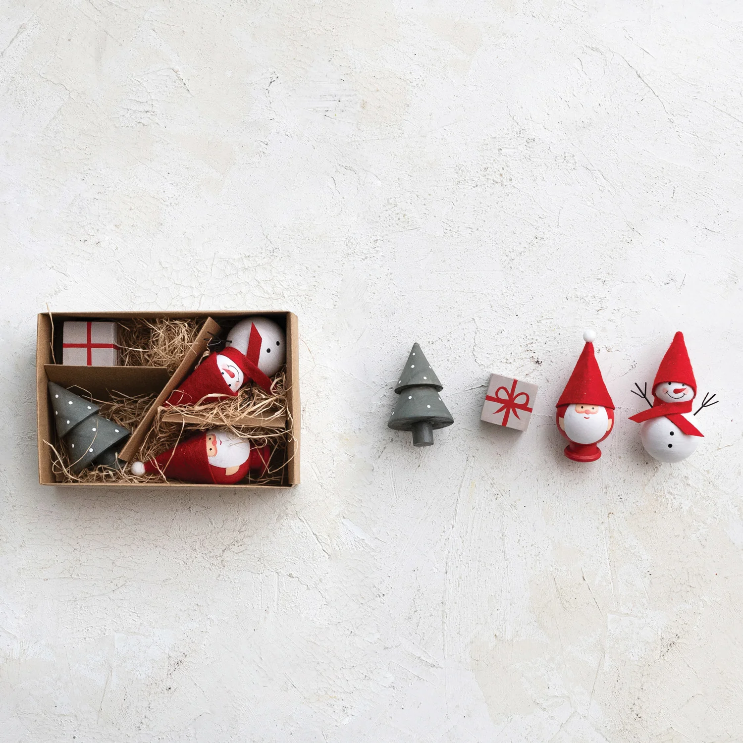 Convenient Wooden Tree Present Gnome Snowman Toy Box Set of 4 Professional