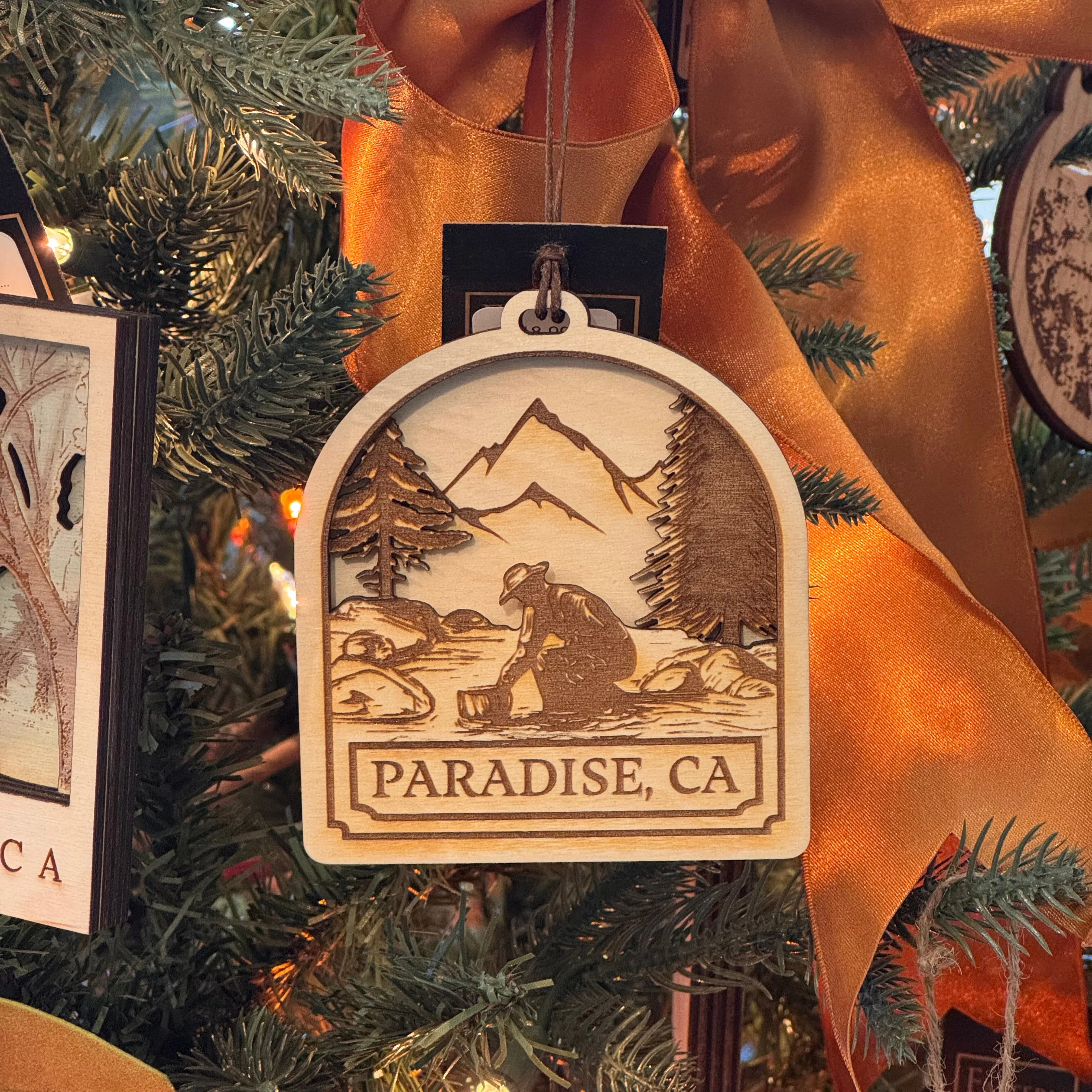Exceptional Gold Mining Scene Ornament Refined