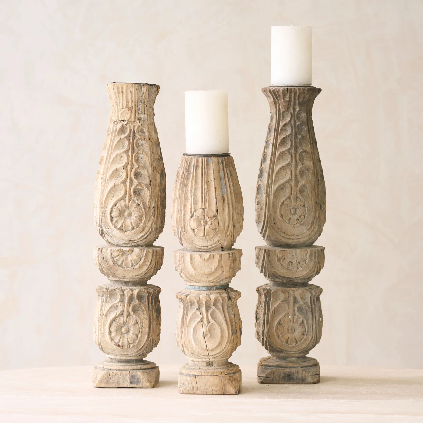 Long-Lasting Vintage Candle Stand Premium Material