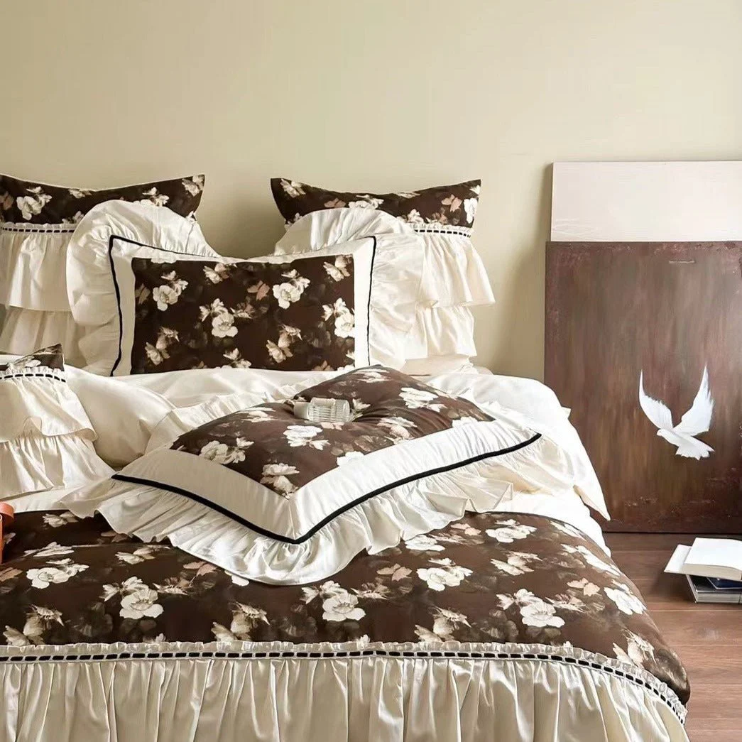 Smooth Vintage Rural Flowers Bedding Set World-Class