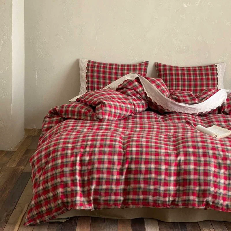 Outstanding Vintage Red Checkered Bedding Set Original Design