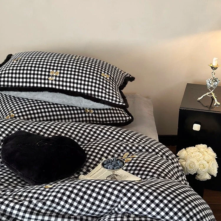 Fine Warm Cherry Checkerboard Bedding Set Superior