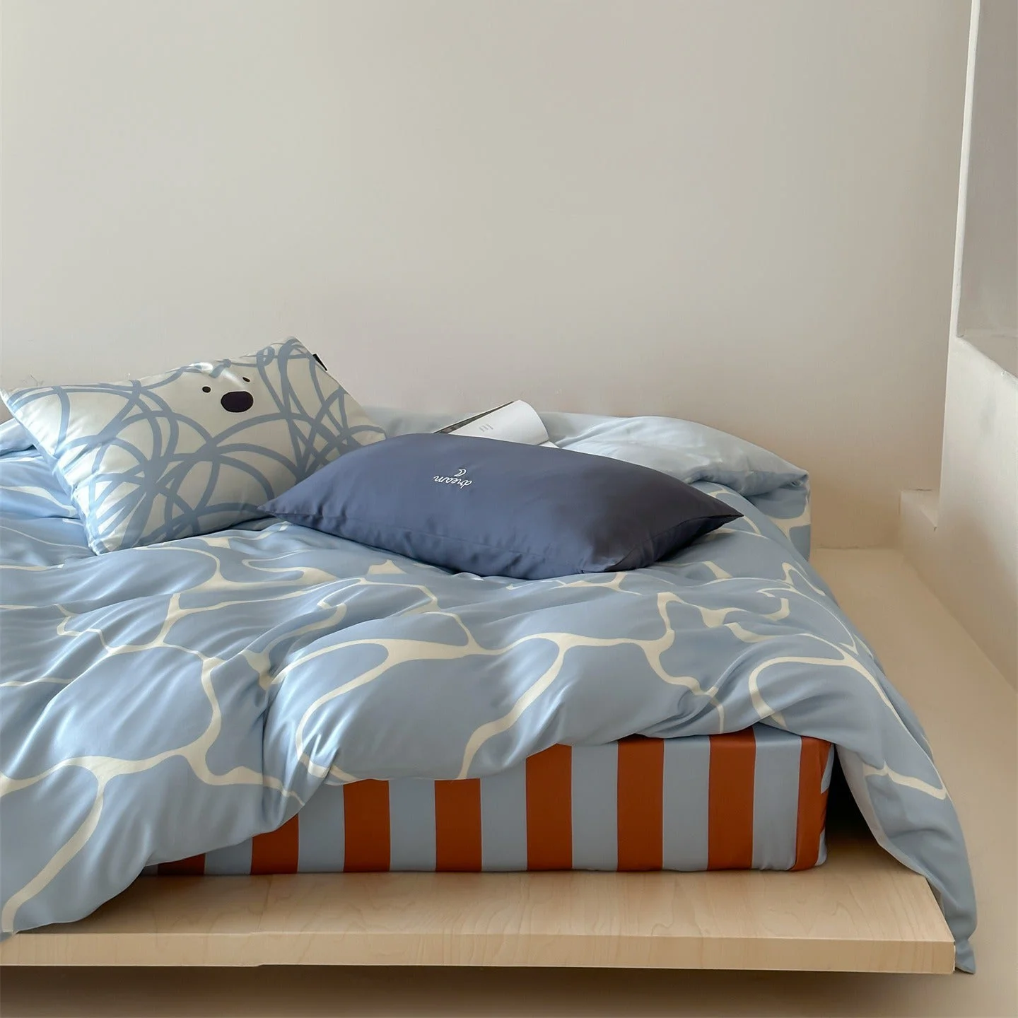 Fine Crafted Skywave Lyocell Silk Bedding Set Easy-to-Use