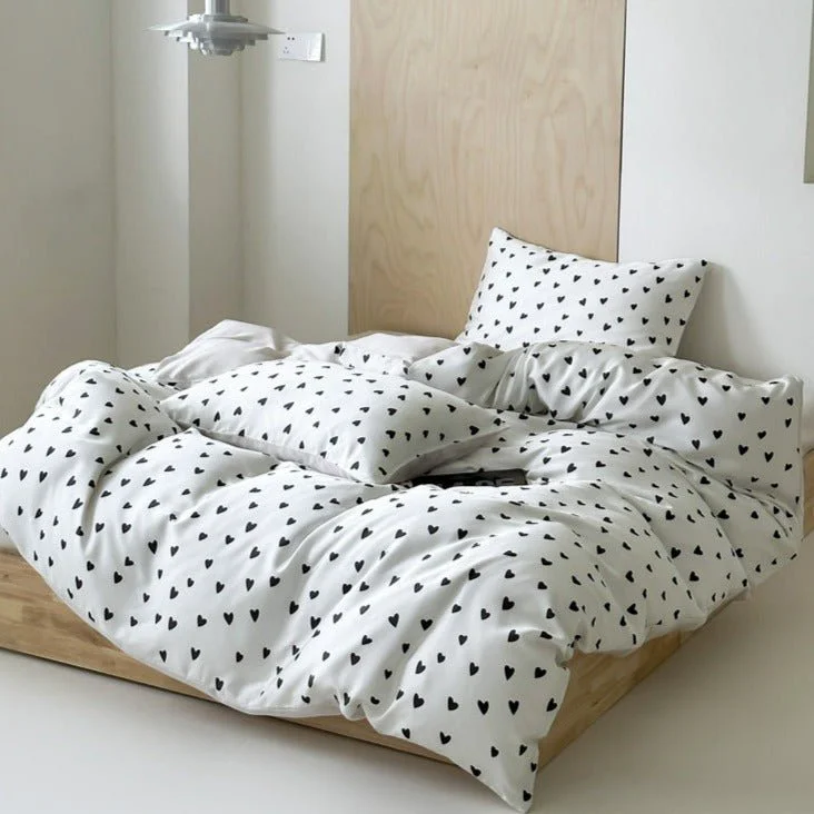 Eco-Friendly Spotty Love Bedding Set Elite
