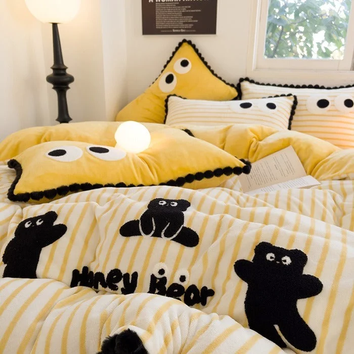 Artisan Purrfectly Cozy Bear Bedding Set Specialty