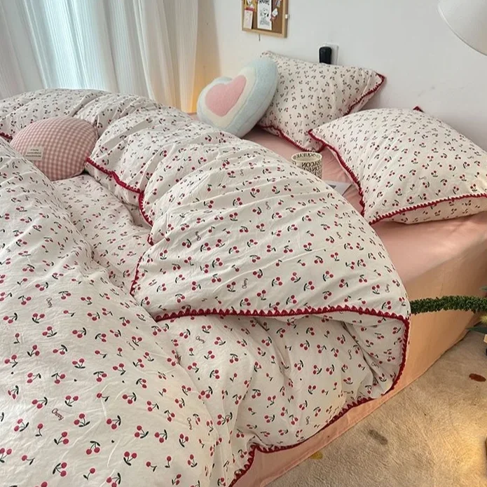 World-Class Vintage Cherry Bedding Set Expertly Made