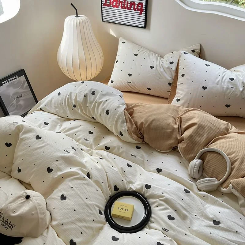 Detailed Pretty Little Hearts Bedding Set Optimized