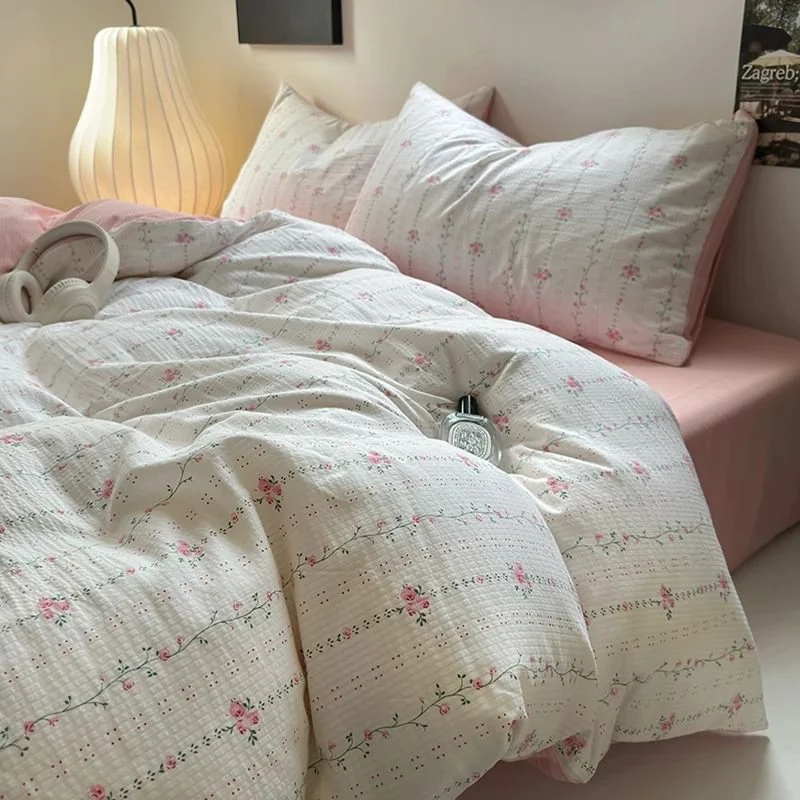 Functional Pale Pink Thin Floral Stripes Bedding Set Elite