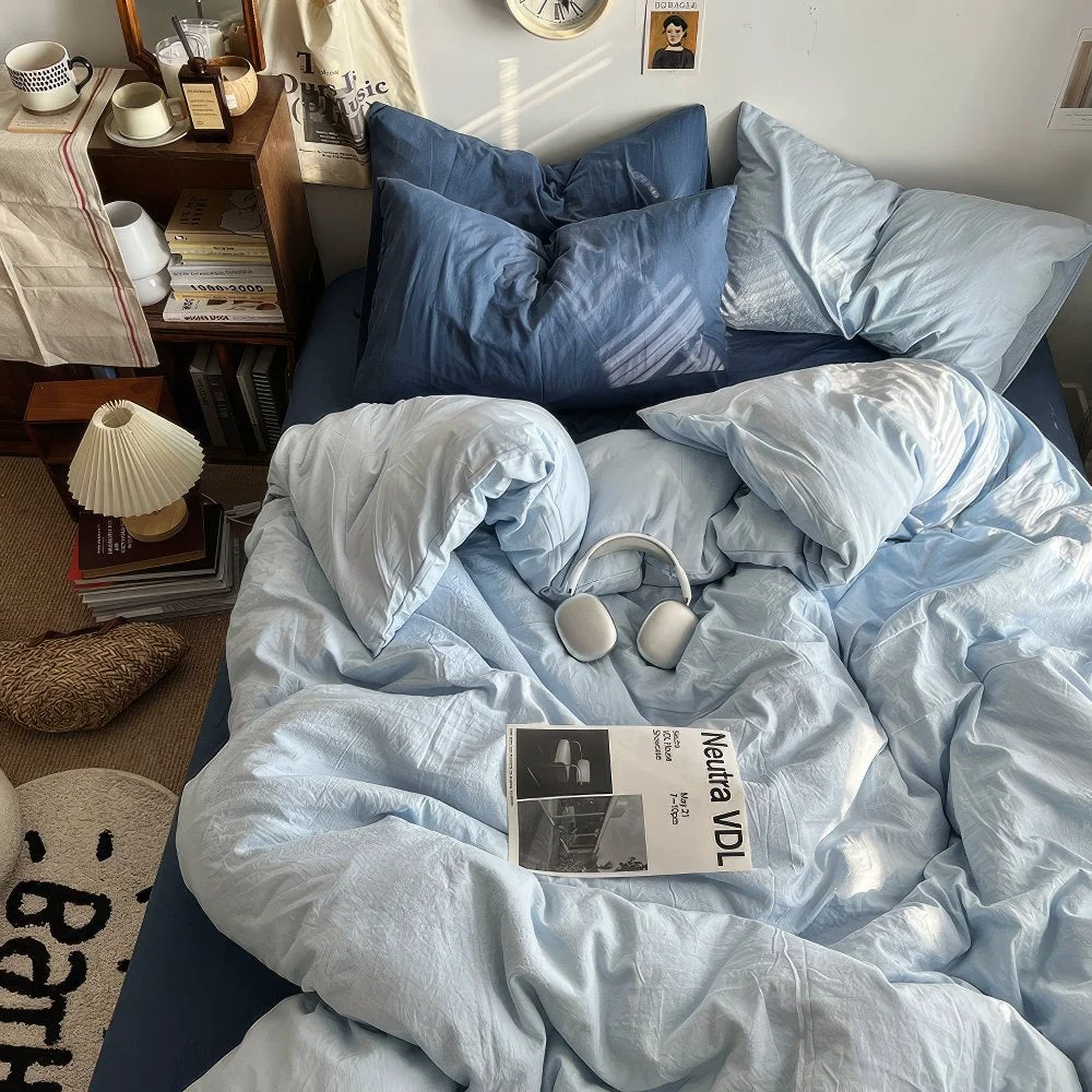 Versatile Ocean Themed Blue Tones Bedding Set Classic