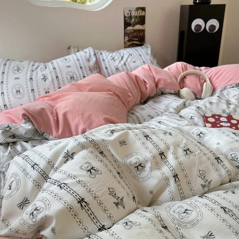 Certified Coquette Print Dusty Pink Bedding Set Classic