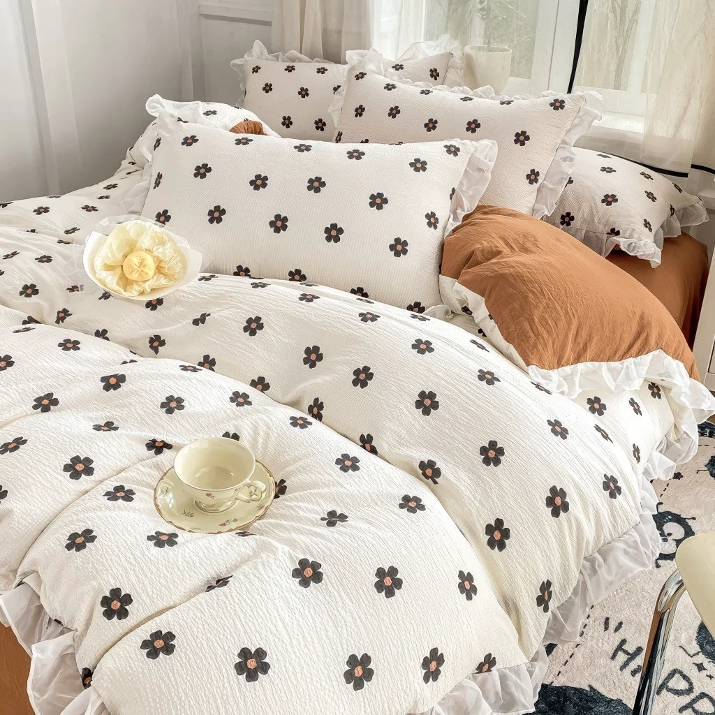 Sophisticated Spring Flowers Print Lace Bedding Set Artisan