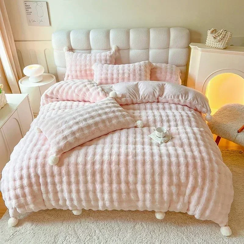 Sustainable Faux Fur Warm Fluffy Bedding Set Traditional