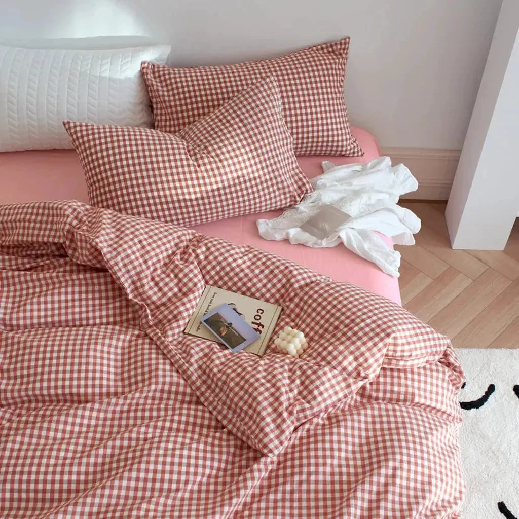 Healthy Cotton Small Gingham Duvet Cover – Red Reusable