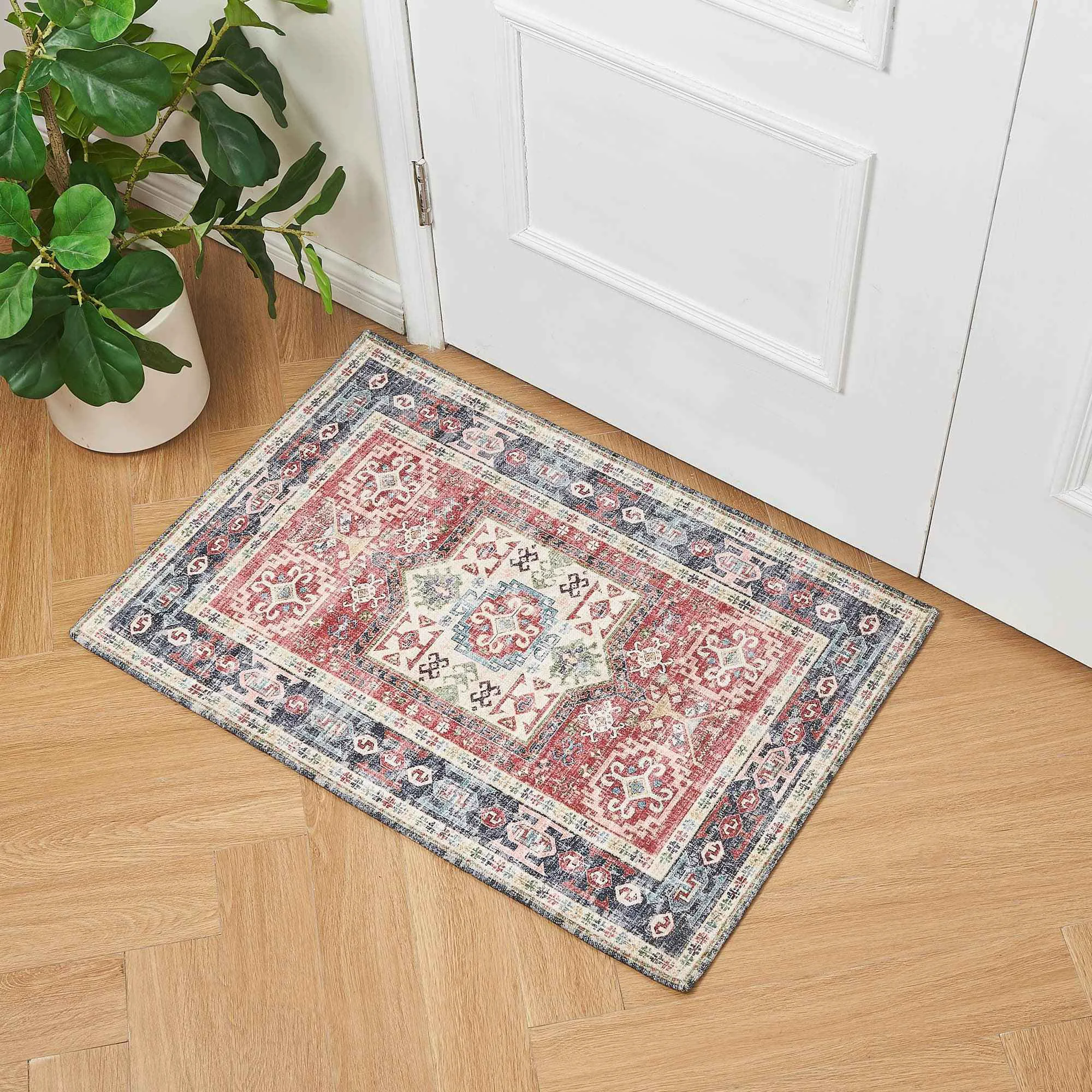High-End Medallion Machine Washable Accent Rug 2′ x 3′ – Nava Collection Excellent