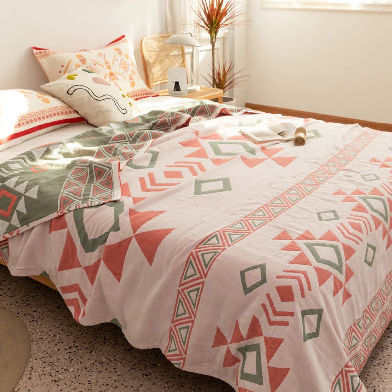 Recyclable Geometric Triangle Cotton Gauze Summer Quilt Exceptional