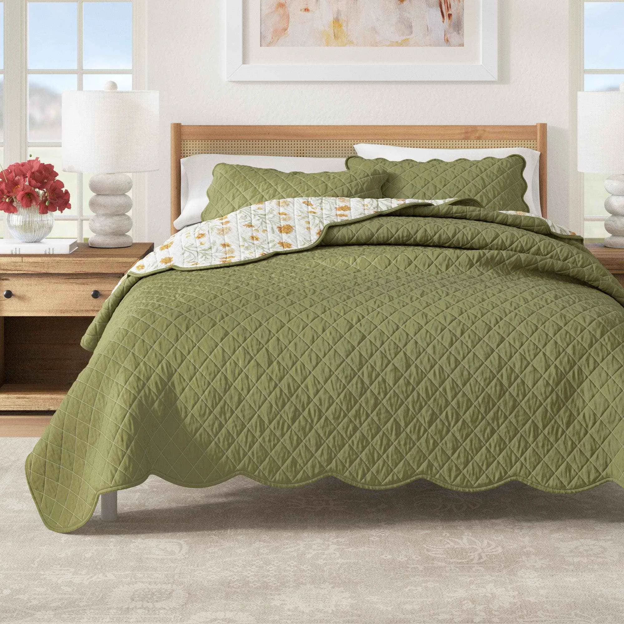 Advanced Floral Print Scallopeded Edge Cotton Quilt Set – Illiana Collection Eco-Friendly