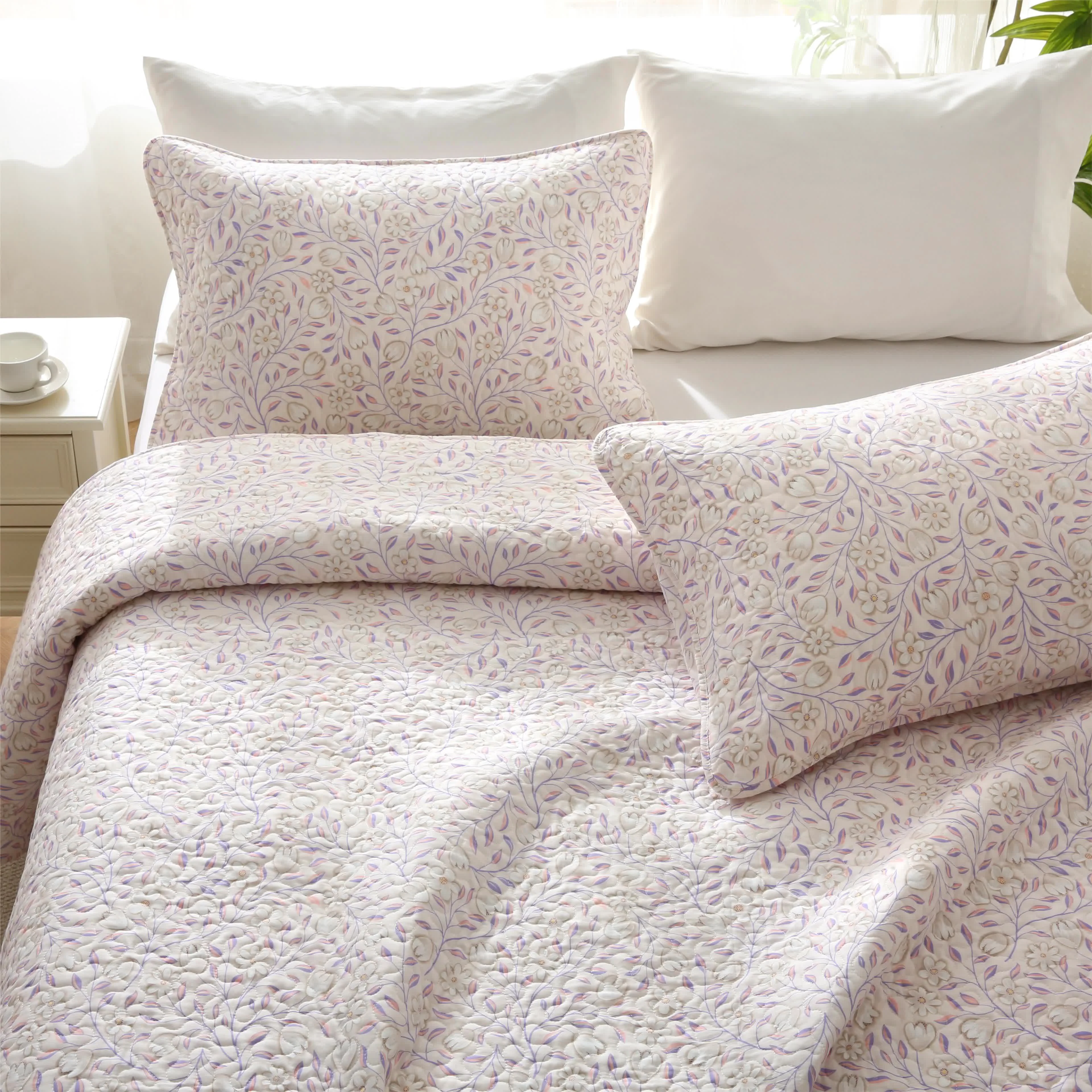 Dependable Cotton Floral Quilted Summer Bedding Classic