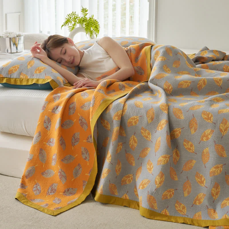 Crafted Three Layers Gauze Leaf Print Lightweight Quilt Top-Quality