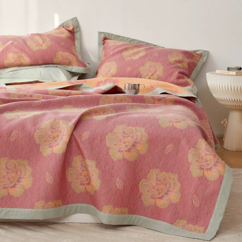 Expertly Made Rural Peony Three Layers Cotton Gauze Quilt Flexible