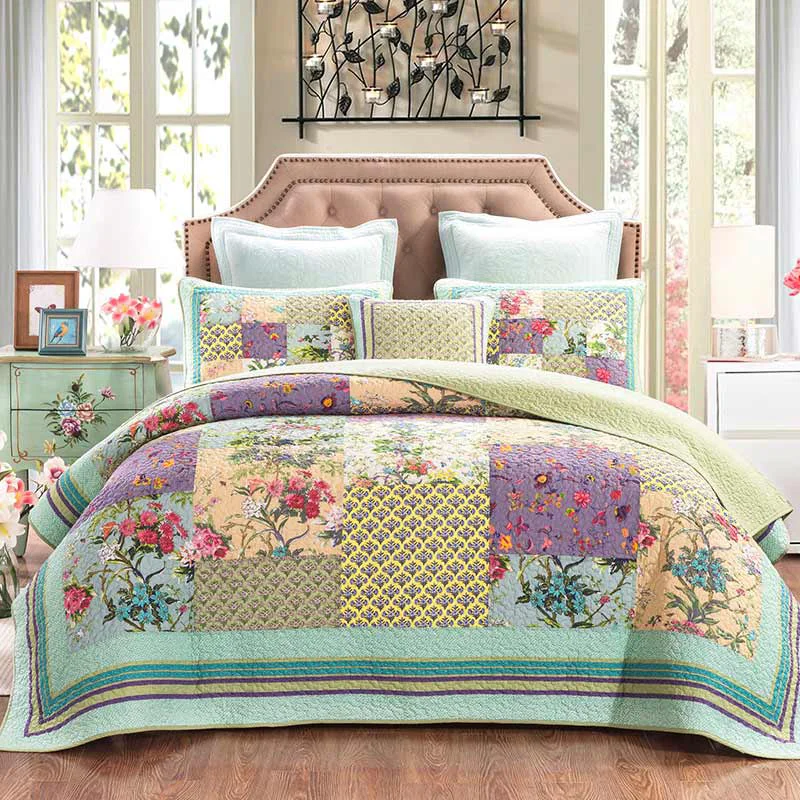 Recyclable Boho Patchwork Floral Quilt with Shams Original