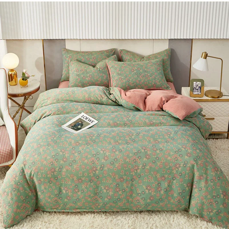 Breathable Sunflower Jacquard Cotton Reversible Quilt Premium