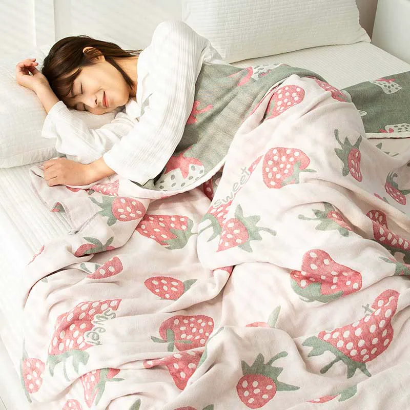 Long-Lasting Strawberry Cotton Five Layer Soft Quilt Functional