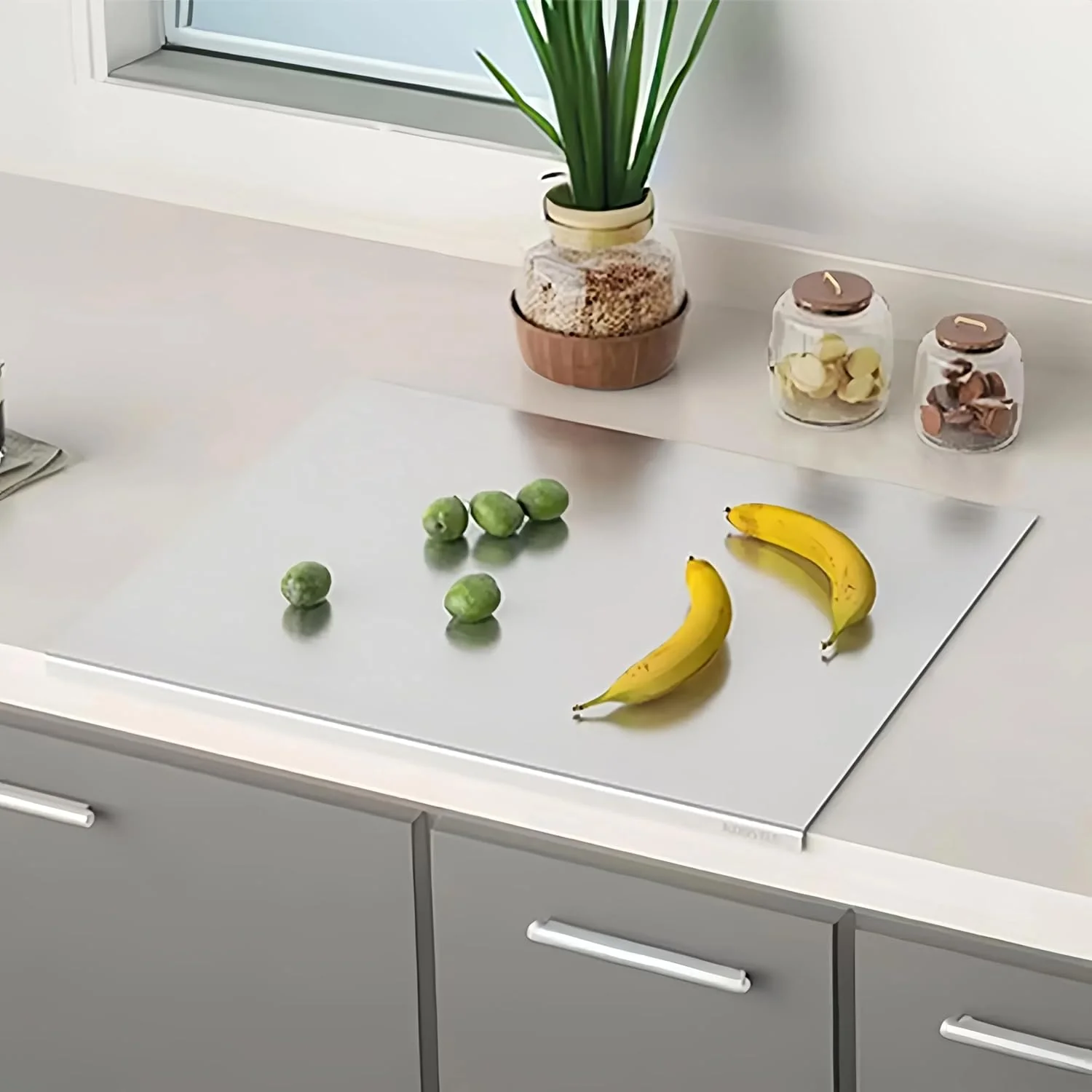 Fashionable Korvos Stainless Steel Cutting Board 15.7 x 11.8 Double-Sided Metal Cutting Board for Kitchen Chopping Board with Lip Non-Slip Mat Easy to Clean Original Design