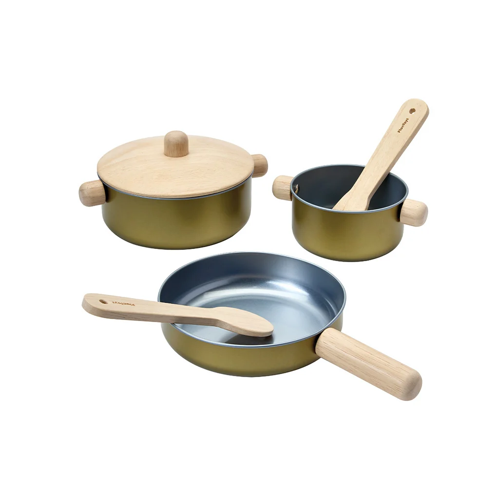 Responsible PlanToys Cooking Utensils Playset Minimalist
