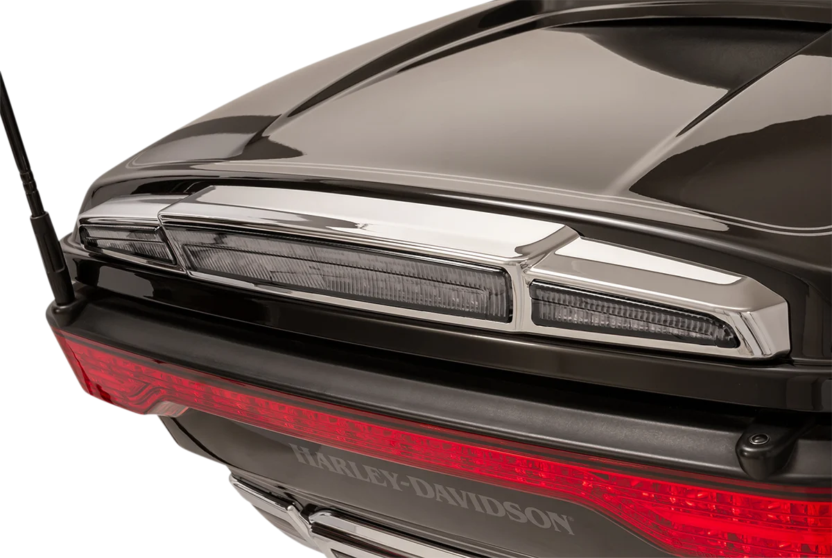 Contemporary CIRO Trunk Light Taillight – Chrome – Smoke 40104 Classic